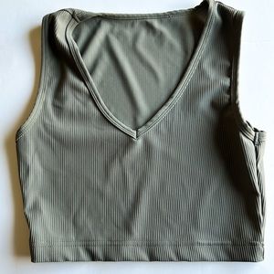 Safrisior Women’s Round Neck Sleeveless Crop Tank - Small